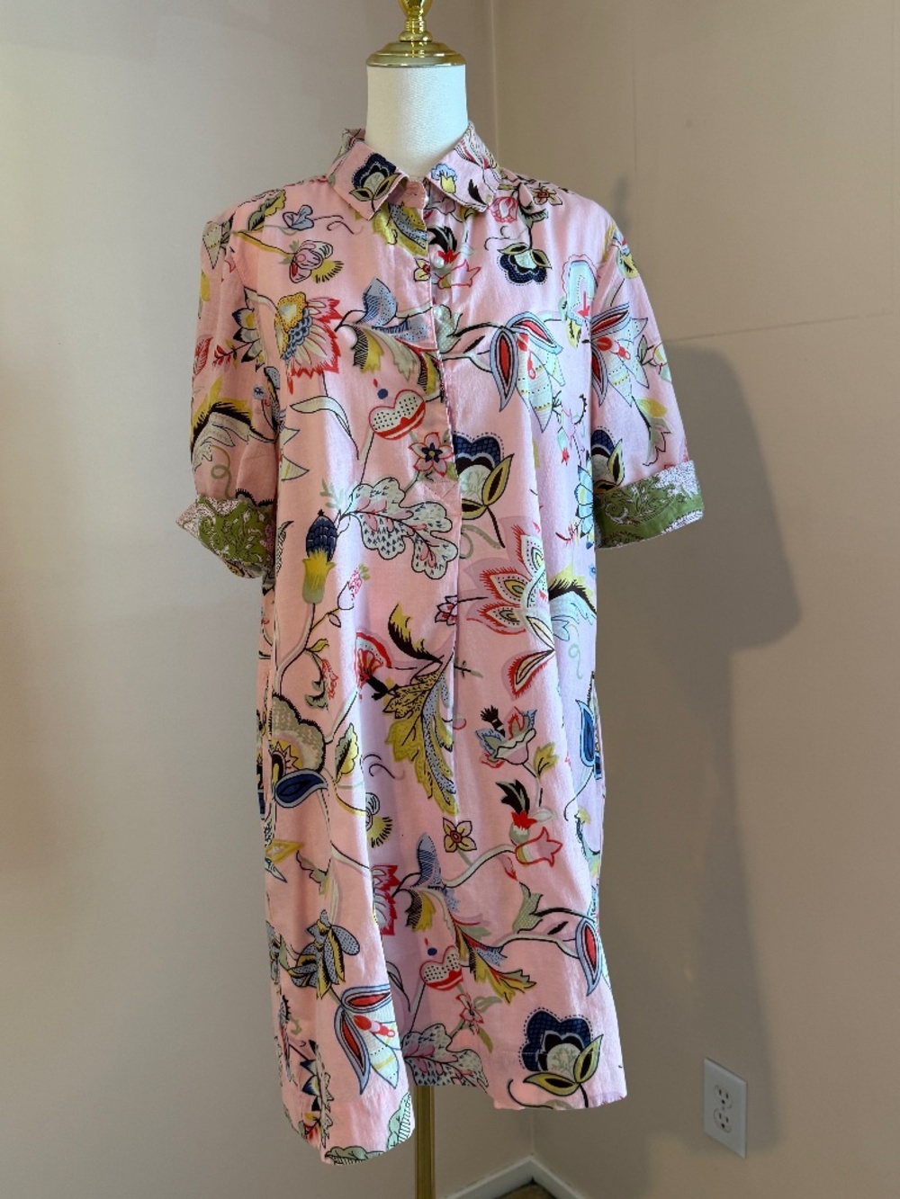 Just Darviny Charlotte Dress in Pink with green contrast sleeves Size Large